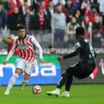 Samsunspor ile Kocaelispor, Süper Lig’deki maçta ilk yarıyı golsüz tamamladı.