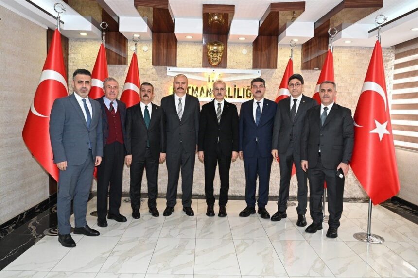 Ulaştırma ve Altyapı Bakanı Abdulkadir Uraloğlu, Batman’da çeşitli ziyaretlerde bulundu. Ulaştırma ve Altyapı Bakanı Abdulkadir Uraloğlu, Batman’da çeşitli ziyaretlerde bulundu.