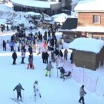 Uludağ’da sömestr tatili yoğunluğu, kayak tutkunlarını celtmeye devam ediyor