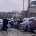 Bursa’da Uludağ Üniversitesi otoparkında iki kişi arasında kavga çıktı, güvenlik müdahale etti.