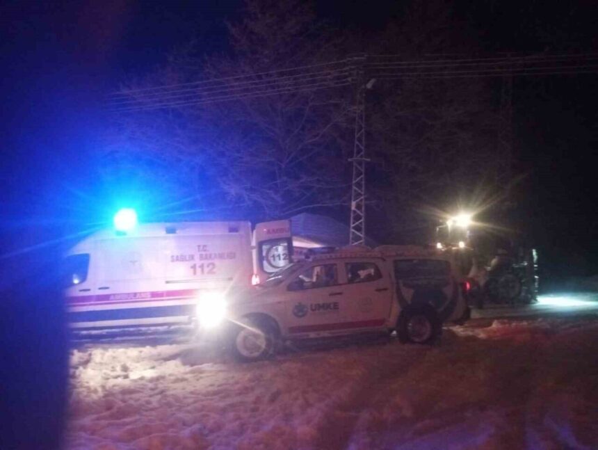 Yenice’de Kapanan Yolları Aşan UMKE Ekipleri, Yatalak Hastaya Ulaştı ve Sağlık Hizmeti Verdiler