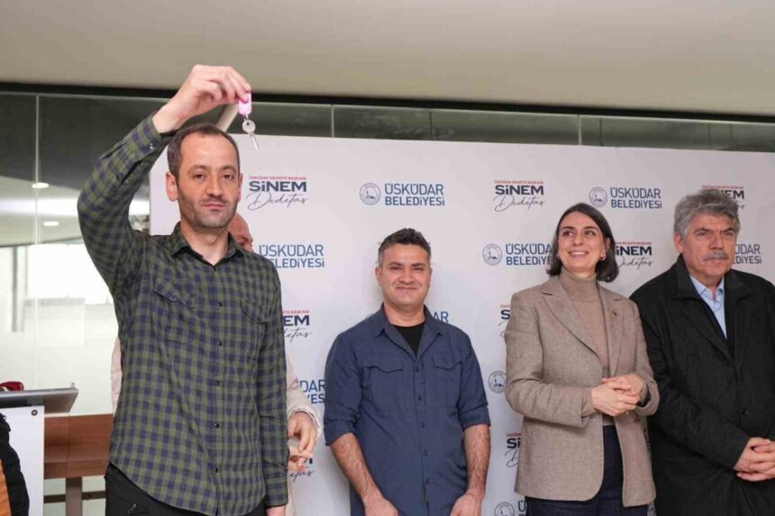 Üsküdar Belediyesi, 10 Ocak’ta gazetecilere yeni bir basın odası açtı. Üsküdar Belediyesi, 10 Ocak’ta gazetecilere yeni bir basın odası açtı.