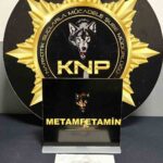 Karabük’te 3 ayrı narkotik operasyonunda 8 kişiye işlem yapıldı, uyuşturucu ve silah ele geçirildi.