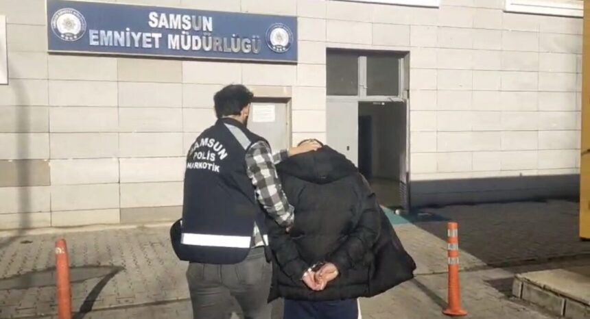 Samsun’da uyuşturucu suçlarından 8 yıl 9 ay hapis cezası bulunan bir kişi yakalandı.