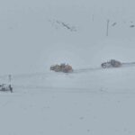 Van’da yoğun kar yağışı nedeniyle 363 yerleşim yeri ulaşıma kapandı.