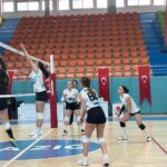 Yerel Lig Yıldız Kadınlar Voleybol İl Şampiyonası, final maçlarıyla sona erdi.