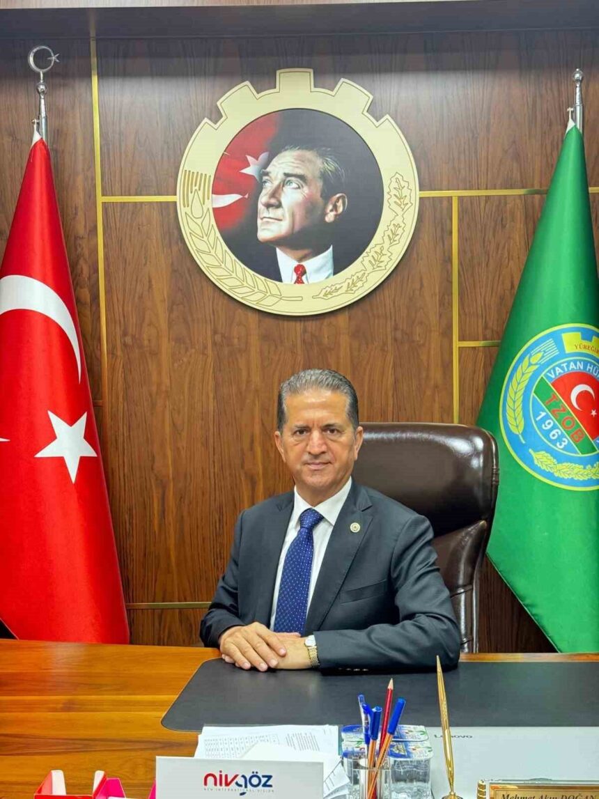 Yüreğir Ziraat Odası Başkanı Doğan, SGK borcu olan çiftçilere kredi verilmemesinin tarımsal üretimi olumsuz etkilediğini belirtti. Yüreğir Ziraat Odası Başkanı Doğan, SGK borcu olan çiftçilere kredi verilmemesinin tarımsal üretimi olumsuz etkilediğini belirtti.