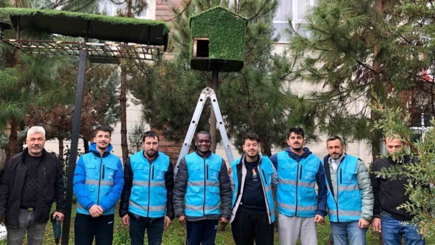 Hacı Mustafa Efendizade Yurt Müdürlüğü’nde ‘Gönül Sarayı’ projesi ile öğrencilerden anlamlı kuş evi çalışması Hacı Mustafa Efendizade Yurt Müdürlüğü’nde ‘Gönül Sarayı’ projesi ile öğrencilerden anlamlı kuş evi çalışması