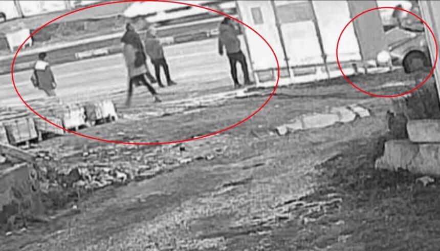 Hatay’da kaygan yolda meydana gelen zincirleme kazada 9 araç karıştı, kaçış anları görüntülendi.